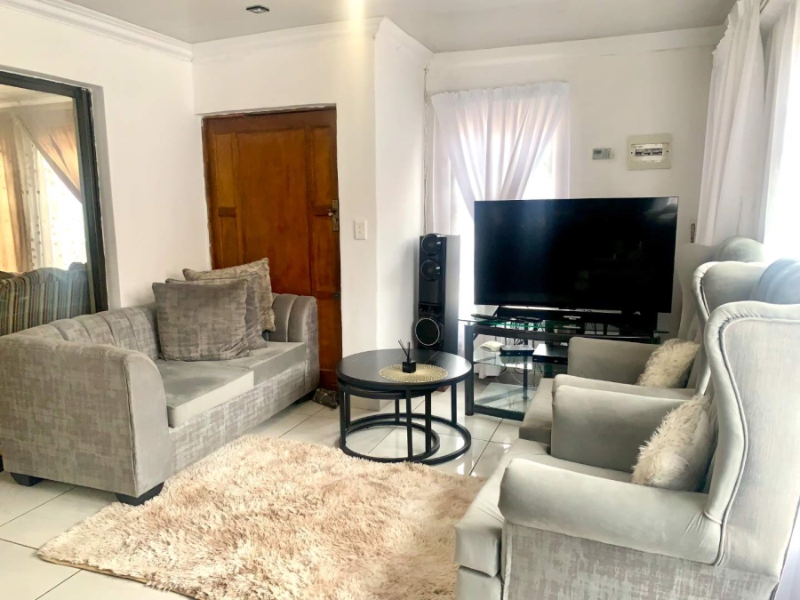 3 Bedroom Property for Sale in Vista Park Free State